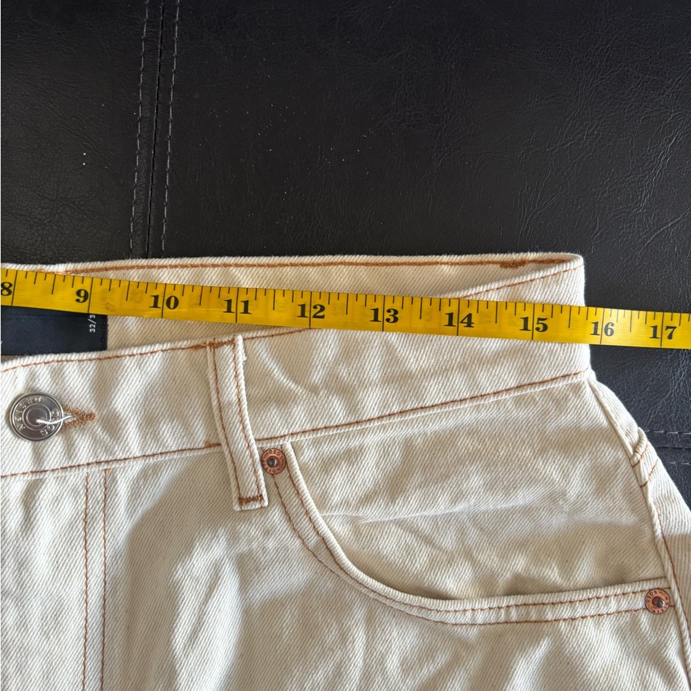 ASOS DESIGN High Waisted Mom Jeans Ecru White Tapered Leg 32/34 - Picture 6 of 9